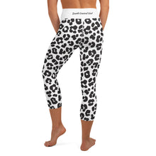 Load image into Gallery viewer, South Central Girl Leopard Yoga Capri Leggings